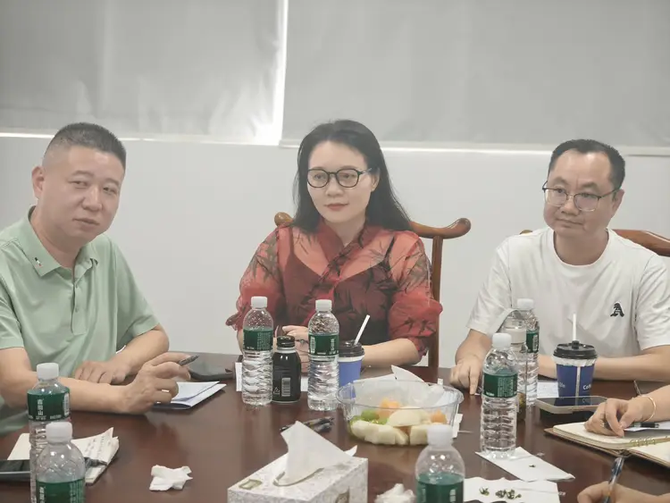 江门华企叶瑞琴受邀出席建材卫浴行业沙龙，共探制造企业增长破局路径